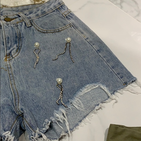 Jean short - Picture 3 of 5